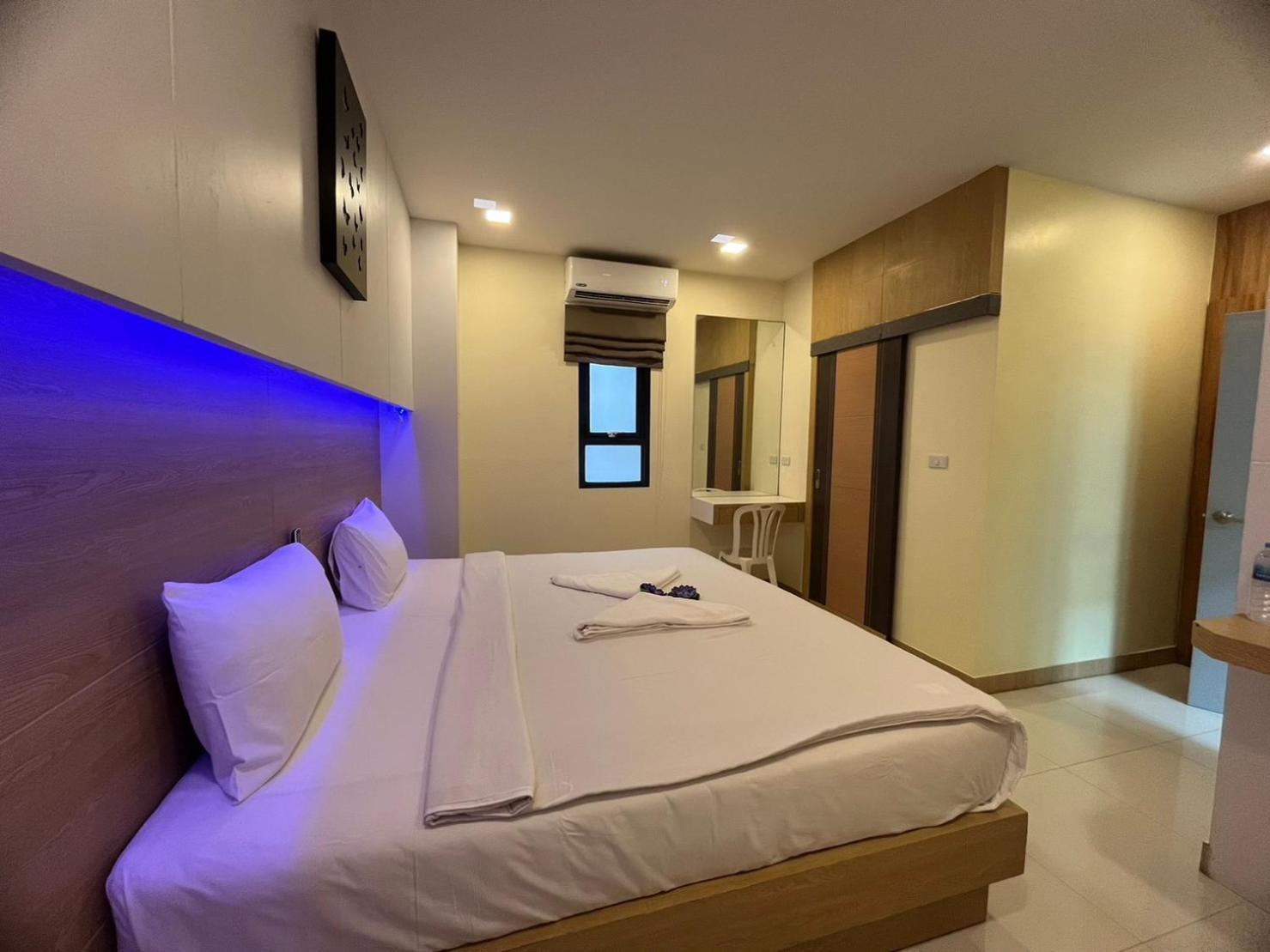 I Am O'Tel Patong Managed By Priew Wan Guesthouse Ngoại thất bức ảnh